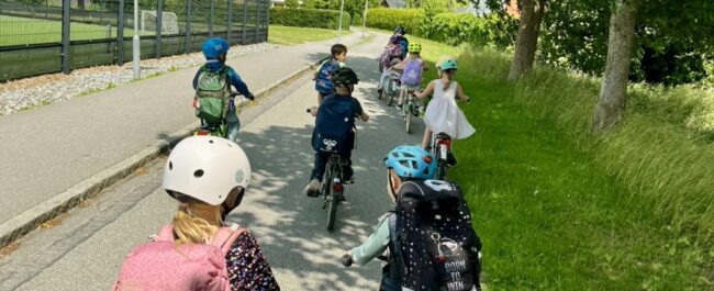 Children cycling